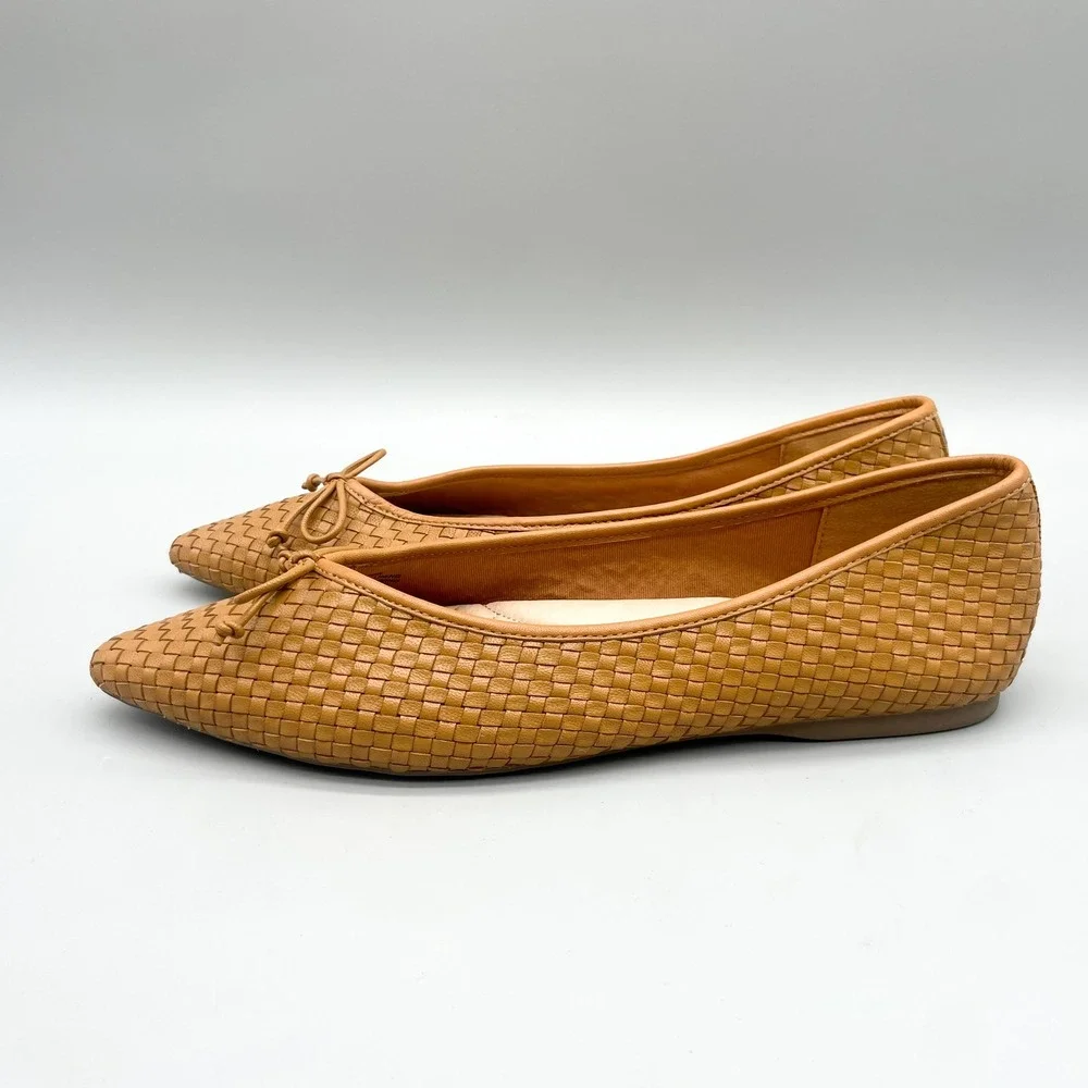 Birdies Womens 9.5 Goldfinch Pointed Toe Ballet Flats Tan Woven Raffia Preppy